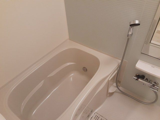 バス・シャワールーム　日々の疲れを癒すお風呂付です