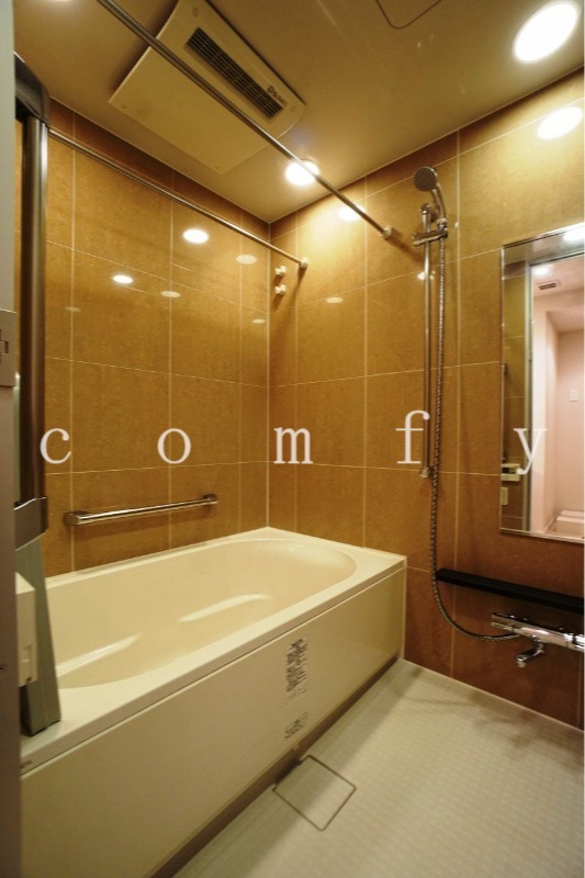 バス・シャワールーム　追い炊き・浴室乾燥機付きバス