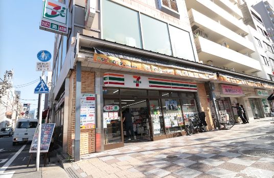 コンビニ　セブンイレブン浅草田原町店（コンビニ）まで168m
