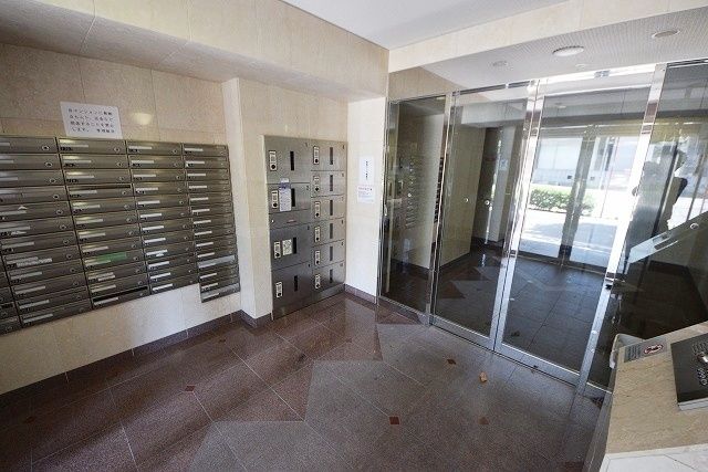 エントランス　部屋探しは株式会社　タウンハウジング　までお気軽にお問合せ…