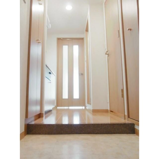 玄関　お部屋探しは株式会社　タウンハウジング　までお気軽にお問合…