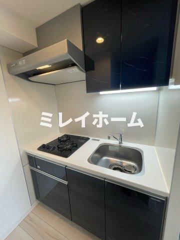 キッチン　同建物内、別のお部屋の参考写真になります。