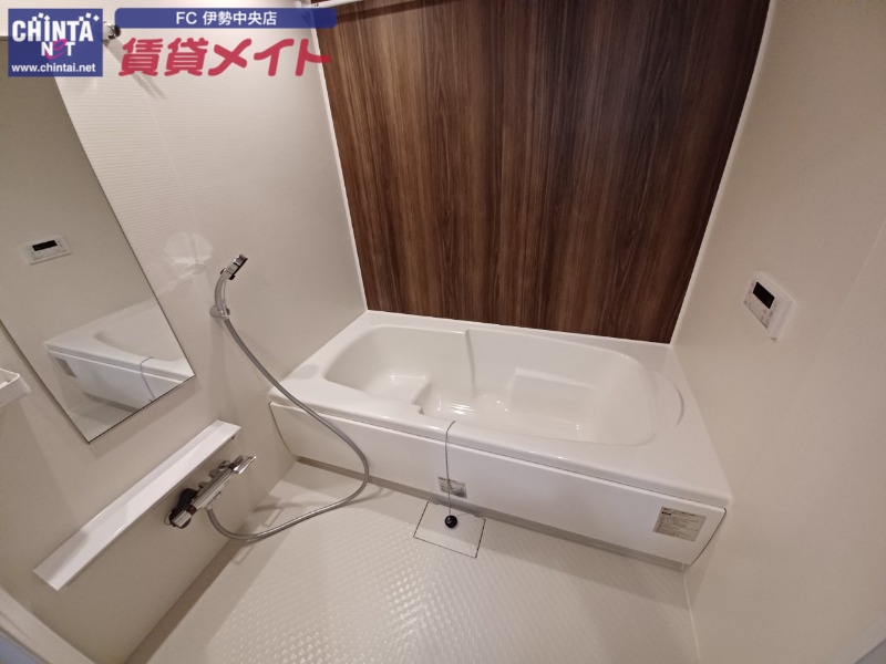 バス・シャワールーム　同型参考写真