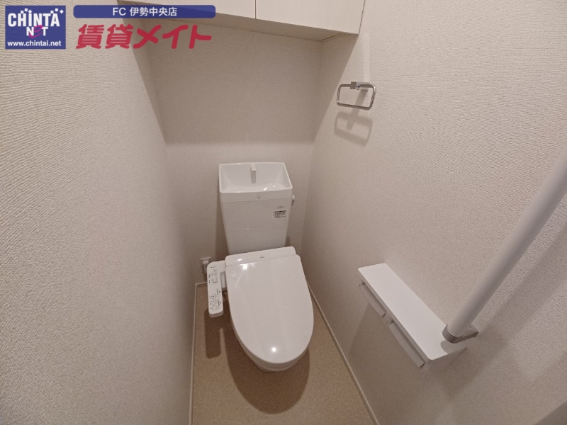 トイレ　同型参考写真