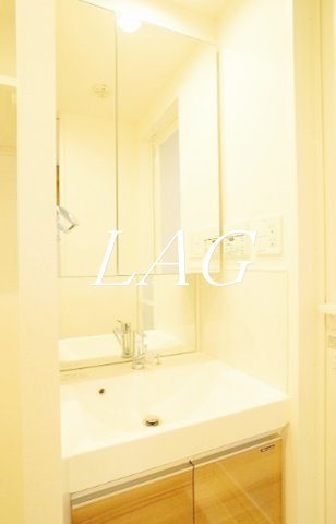 洗面設備　洗面台です。