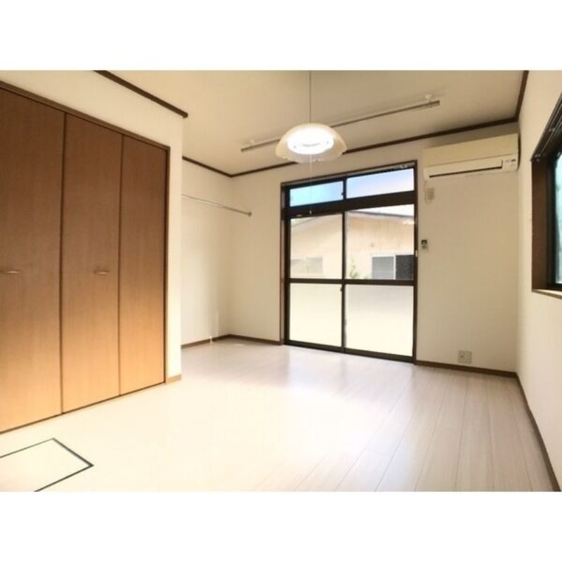 居室・リビング　図面と現状に相違がある場合には現状を優先