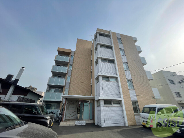 建物外観　札幌市中央区南十六条西「ＬａＣｏｌｉｎａ」