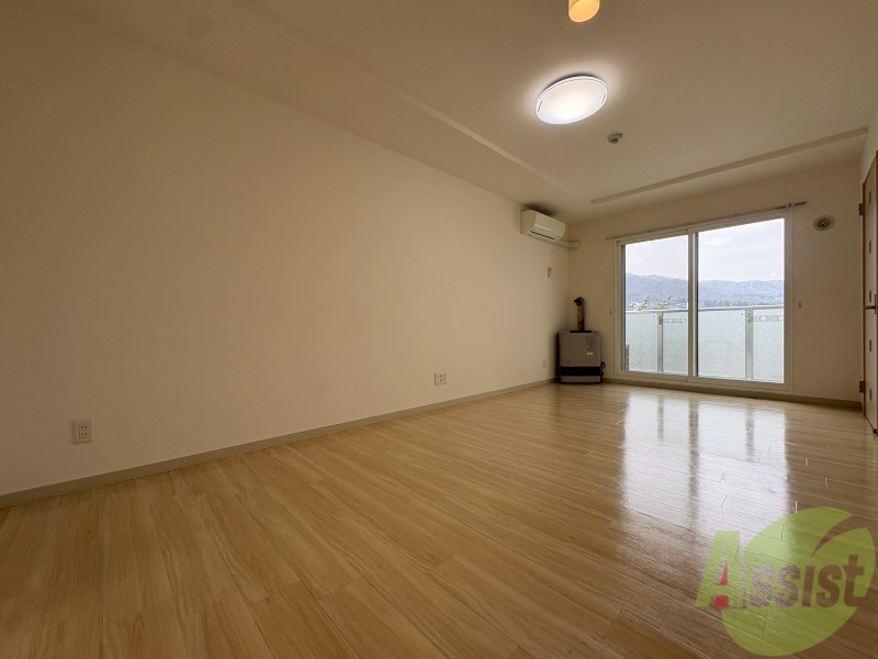 居室・リビング　広くてキレイなＬＤＫが広がっていて、充実した生活が送れそう。