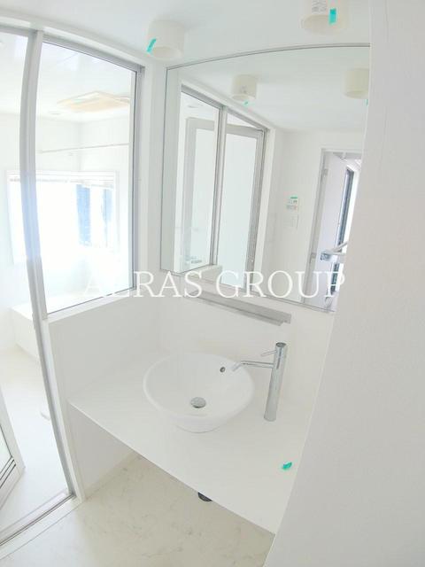 洗面設備　同仕様