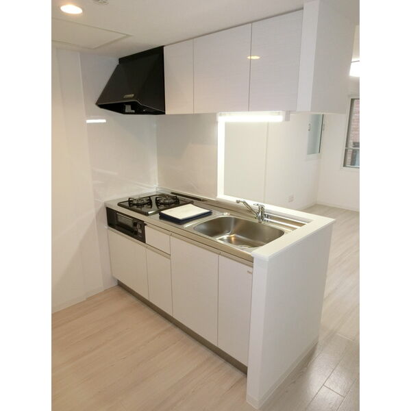 キッチン　コンパクトなキッチンで掃除もラクラク