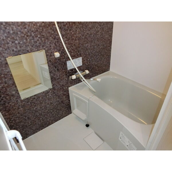 バス・シャワールーム　お風呂です