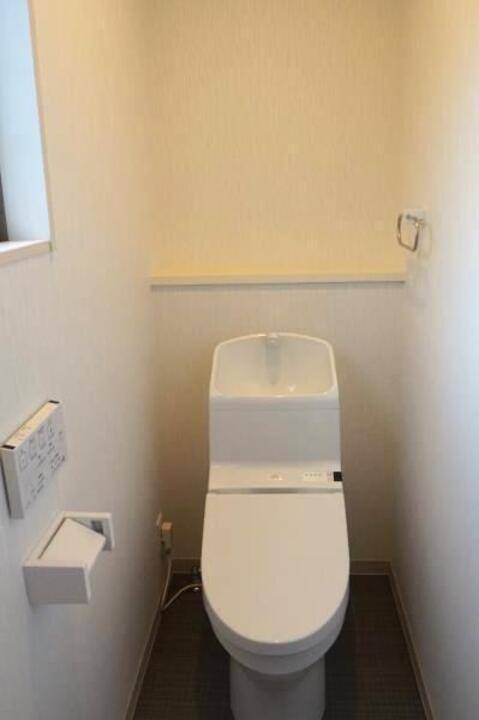 トイレ　トイレ