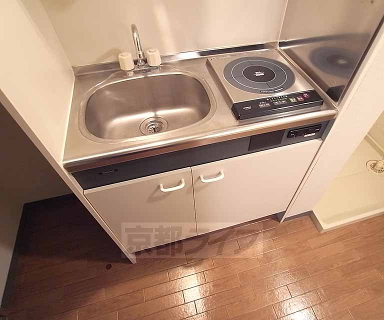 キッチン　コンパクトなキッチンです。