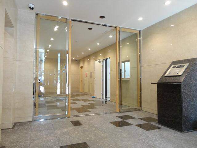 エントランス　角部屋です