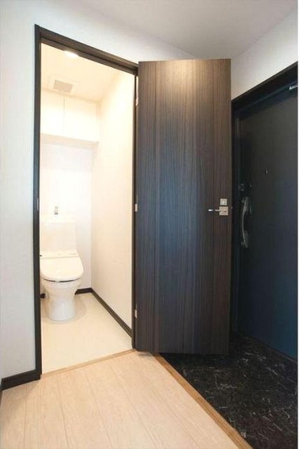 バルコニー　浴室乾燥機完備