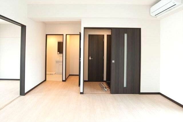 玄関　エアコン完備