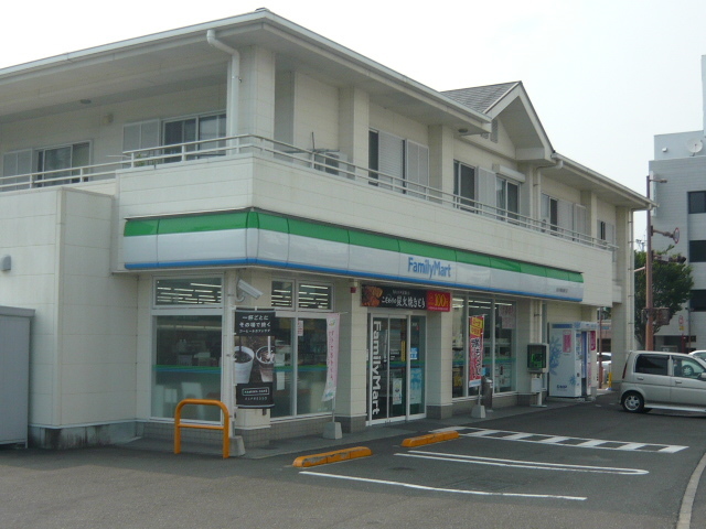 コンビニ　ファミリーマート川内駅前通り店（コンビニ）まで950m