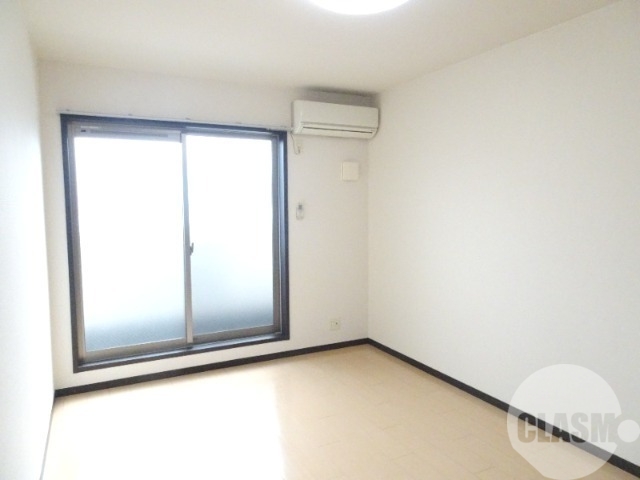 居室・リビング　明るいお部屋です♪