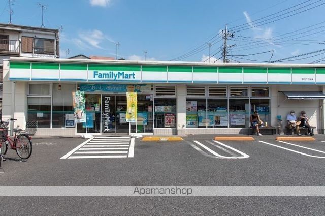 コンビニ　ファミリーマート（コンビニ）まで422m