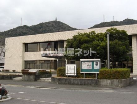 役所　山口市小郡総合支所（役所）まで1503m