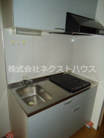 キッチン　別部屋参考写真です