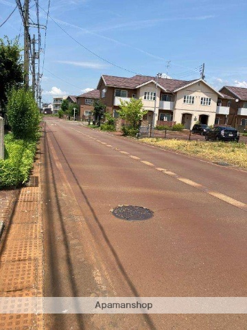 その他　前面道路（その他）まで0m