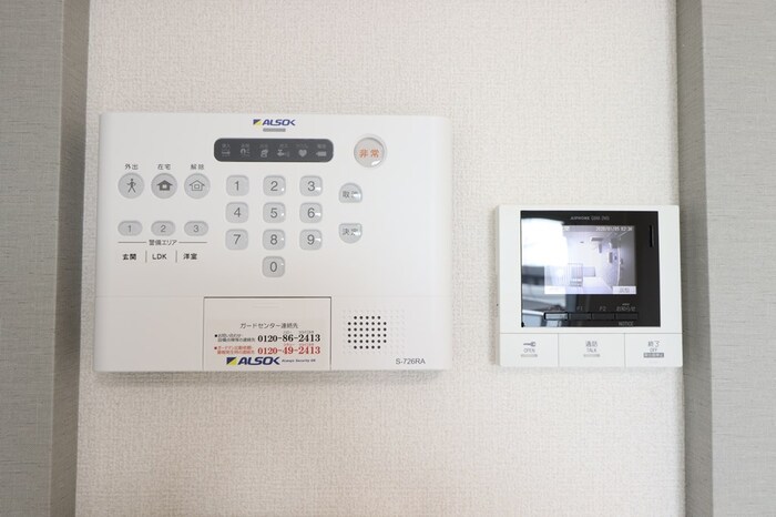 セキュリティ　モニター付きインターホンです