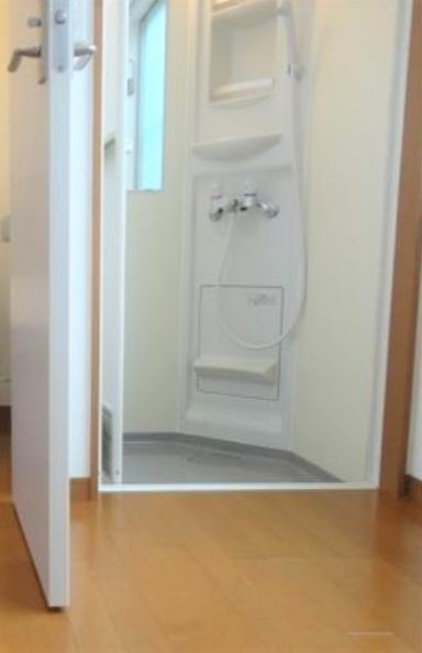 バス・シャワールーム　シャワールーム付きの物件です