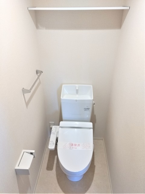 トイレ　洗浄機能付暖房便座
