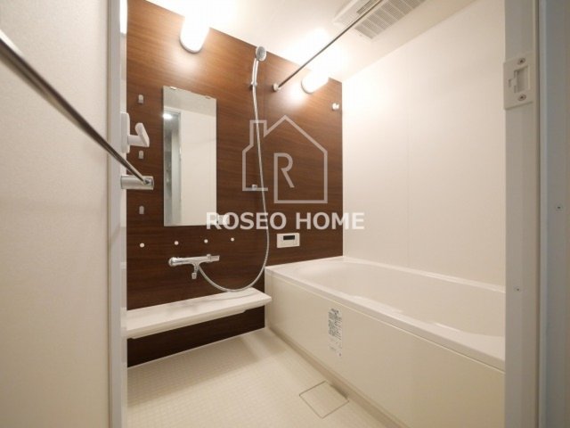バス・シャワールーム　同マンション別部屋：参考写真
