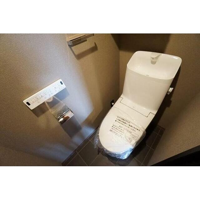 トイレ　※同仕様写真