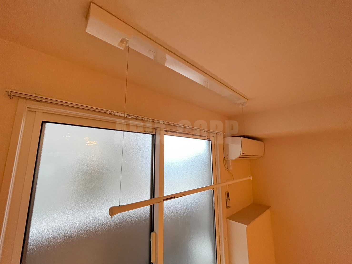 その他　室内物干しで雨の日のお洗濯も安心です♪