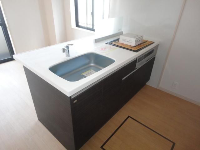 キッチン　IH２口グリル付キッチン（建築中）