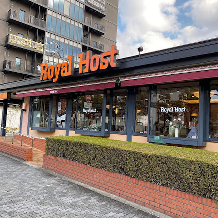 飲食店　ロイヤルホストあみだ池店（飲食店）まで25m