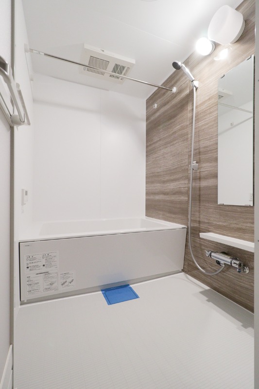 バス・シャワールーム　図面と現状に相違がある場合には現状を優先