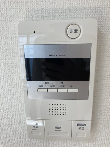 セキュリティ　来訪者の確認ができるインターホン