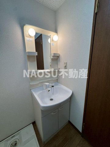 洗面設備　使いやすい洗面所です
