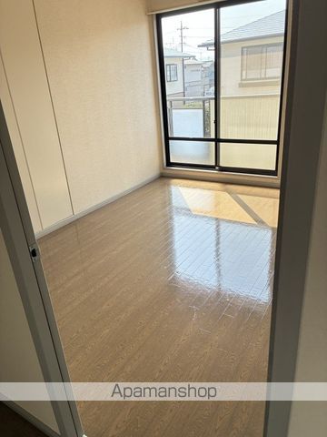 ＪＲ山陽本線 福山駅 徒歩16分 2階建 築34年の居間写真