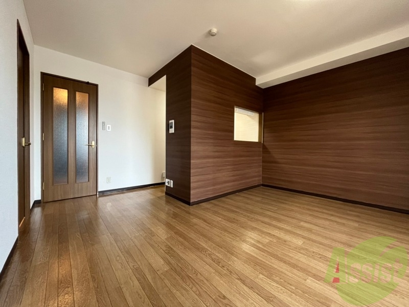 居室・リビング　広くてキレイなお部屋が広がっていて、充実した生活が送れそう。
