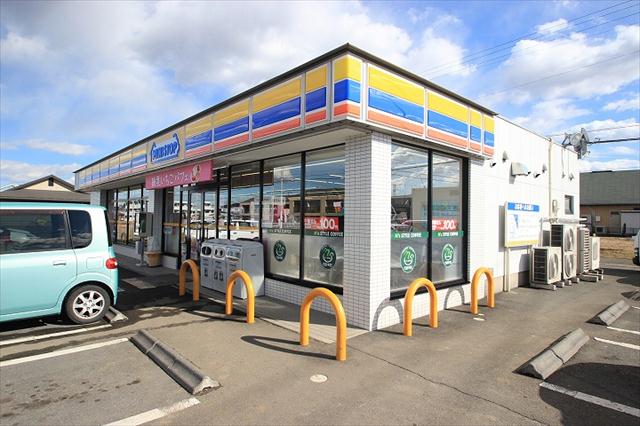 コンビニ　ミニストップ鶴ヶ島新田店（コンビニ）まで361m