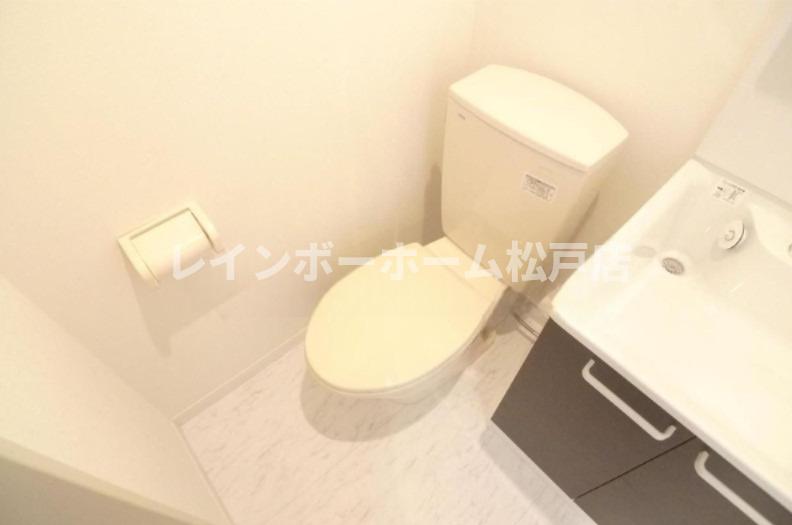 トイレ　ゆったりとした空間のトイレです