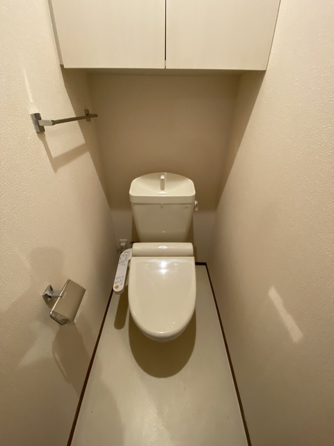 トイレ　シャワートイレ完備