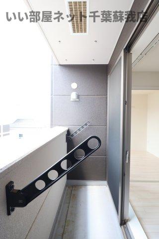 バルコニー　洗濯物もよく乾きそうな、陽当たり良好なバルコニーです！