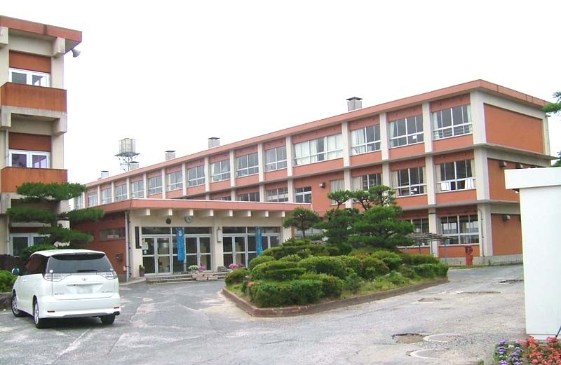 小学校　米子市立福生東小学校（小学校）まで1048m