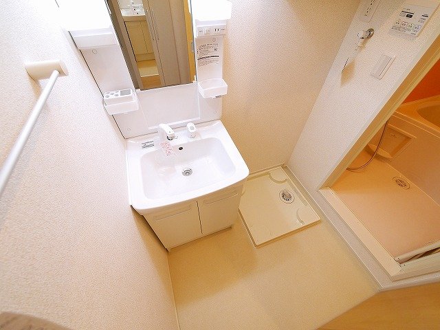 洗面設備　忙しい朝には欠かせない洗面所です