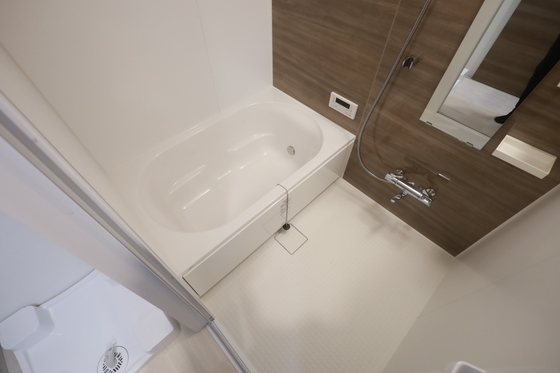 バス・シャワールーム　※別部屋の写真です