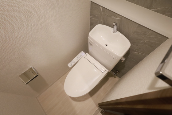 トイレ　※別部屋の写真です