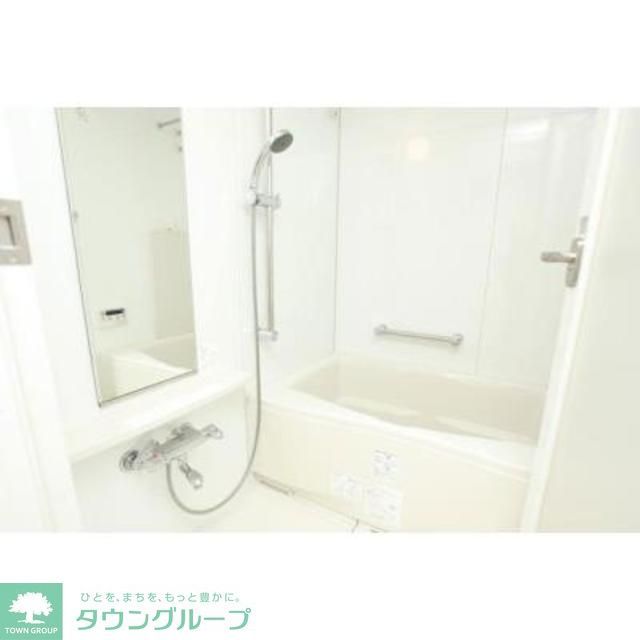 バス・シャワールーム　※写真は同タイプ住戸です。