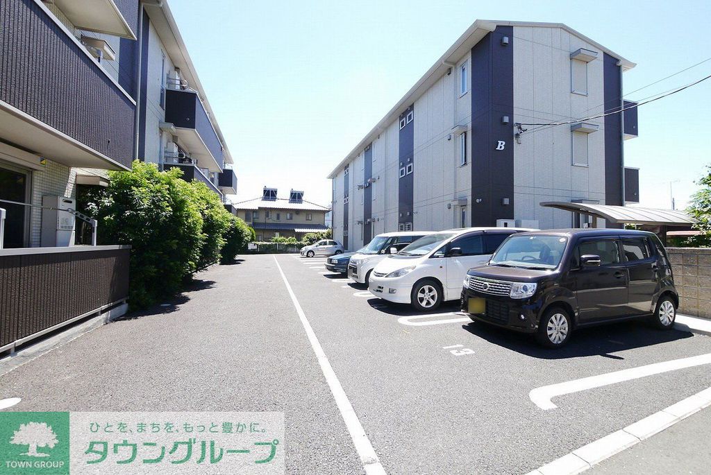 駐車場　駐車場