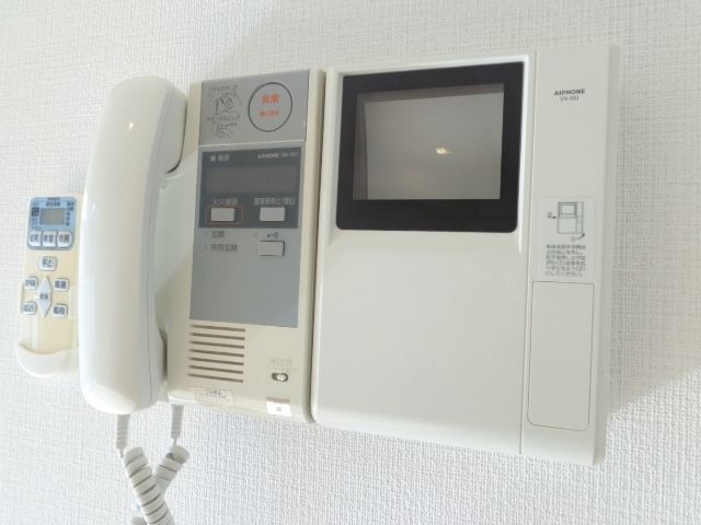その他設備　安心のモニター付きインターホン